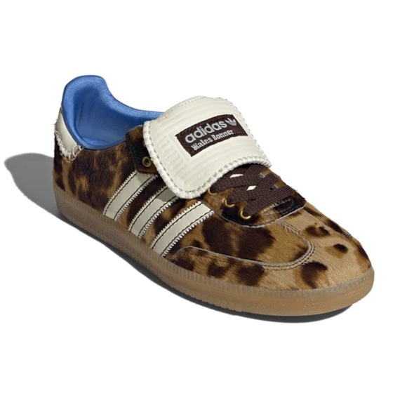 ISO ➡️📲💘 - Picture 2 of 8